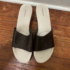 Croft & Barrow opened toe slip on shoes -brown sz 8.5